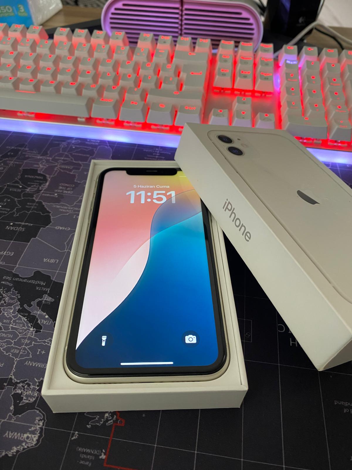 İkinci El İphone 11 64 GB Türkiye Cihazı Hatasız Orjinal