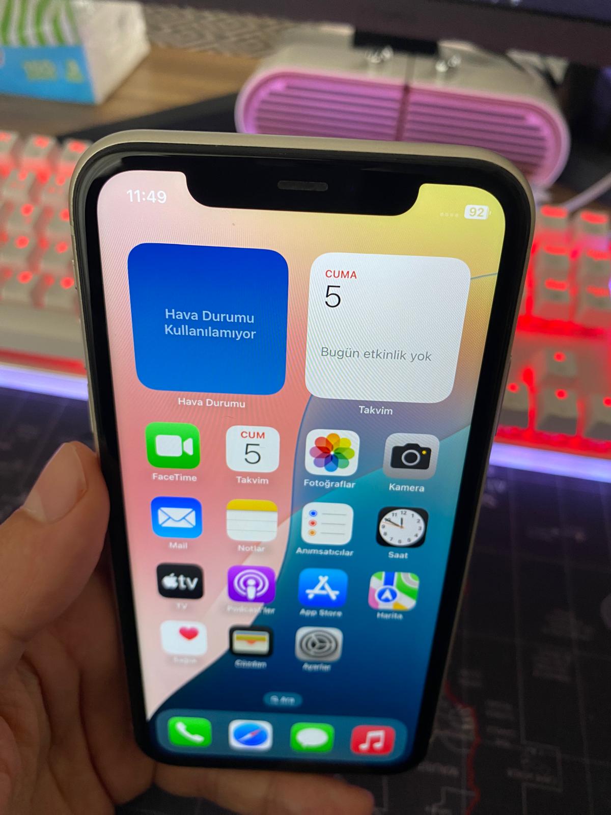 İkinci El İphone 11 64 GB Türkiye Cihazı Hatasız Orjinal
