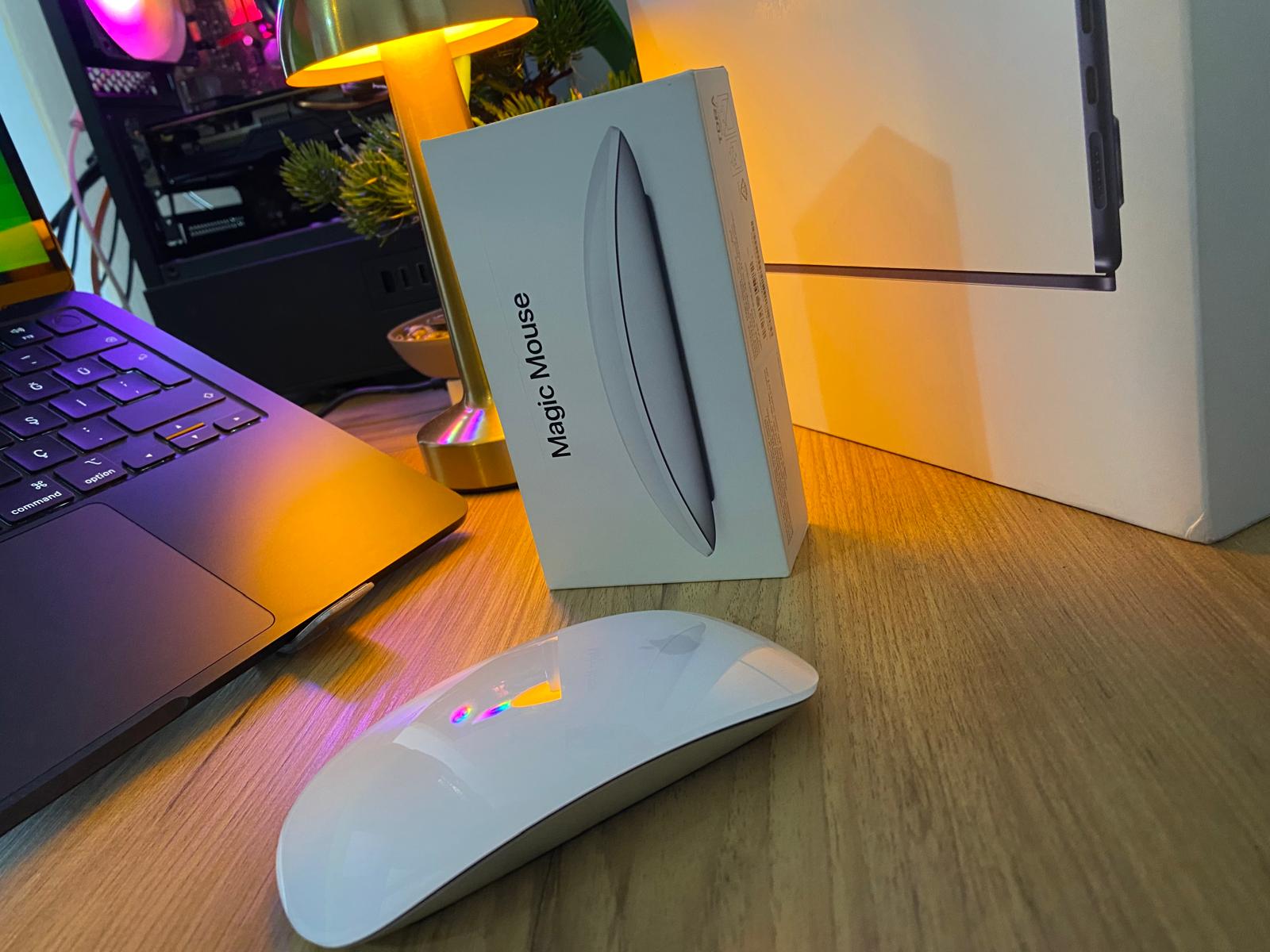 İkinci El Macbook Air M4 16 GB Ram 14 Ay Garanti ve Magic Mouse İle