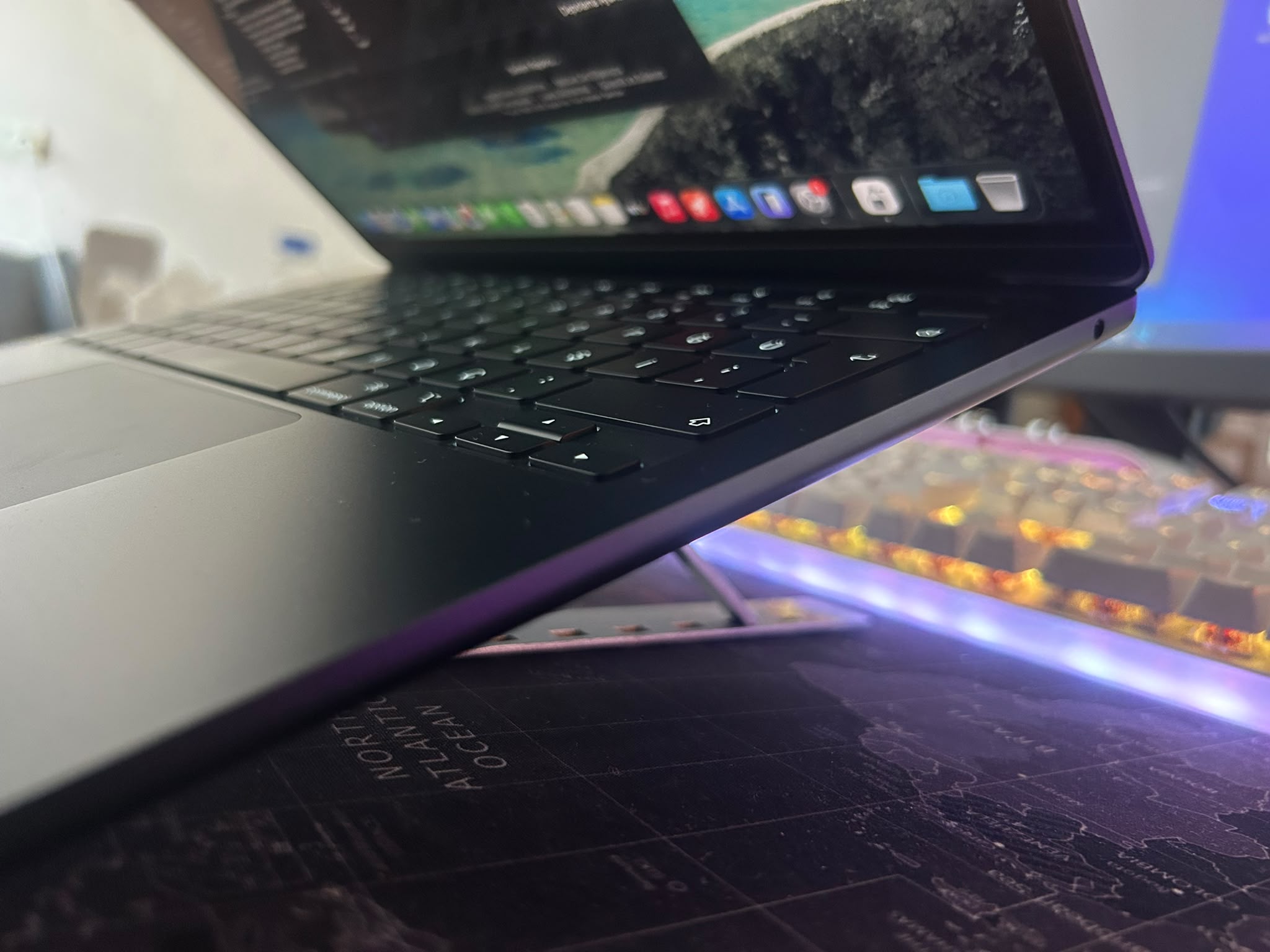 İkinci El Macbook Air M5 16 GB Ram 512 GB Hafıza Sadece 3  Aylık